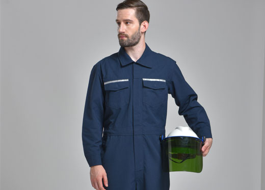  防電弧服采用什么面料？