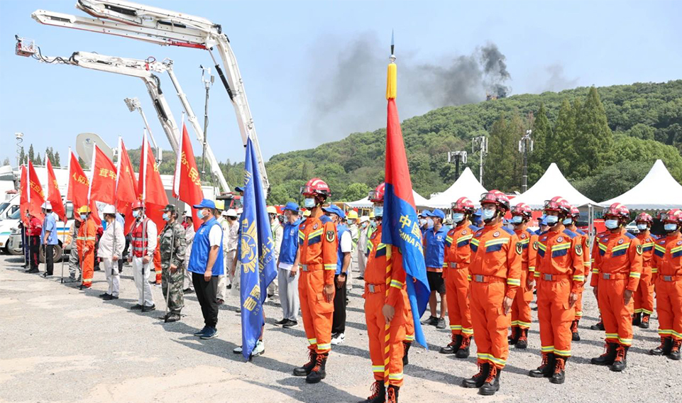 上海誠(chéng)格集團(tuán)隔熱斗篷助力佘山森林防火演練，為城市綠肺保駕護(hù)航